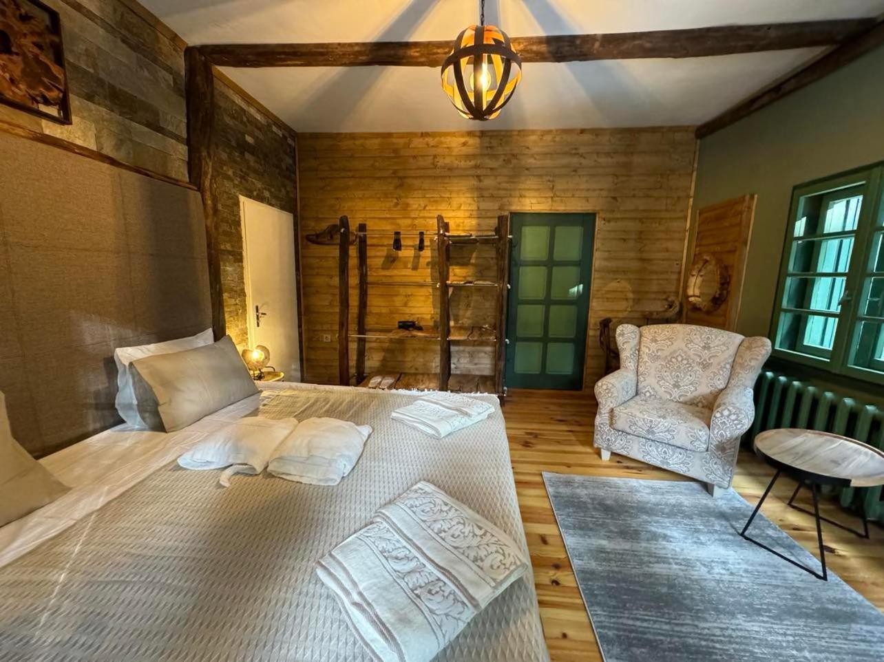 Villa Adis With Hot Pool & Jacuzzi By Bookvillabg Borovets Bagian luar foto